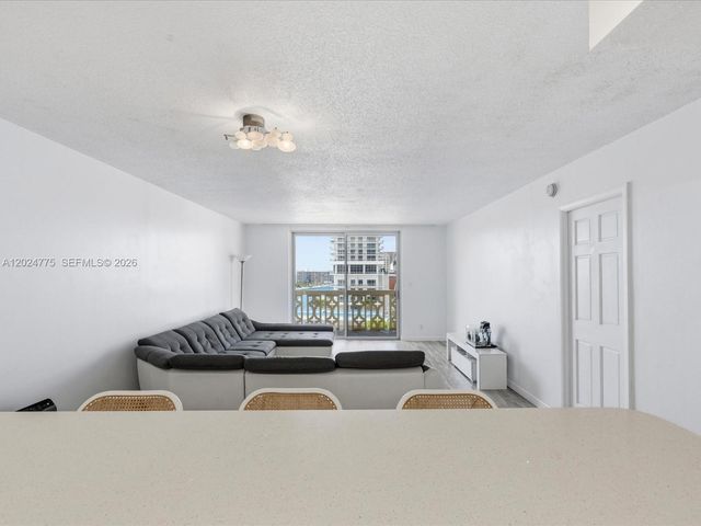 1817 S Ocean Dr 918, Hallandale Beach, FL 33009