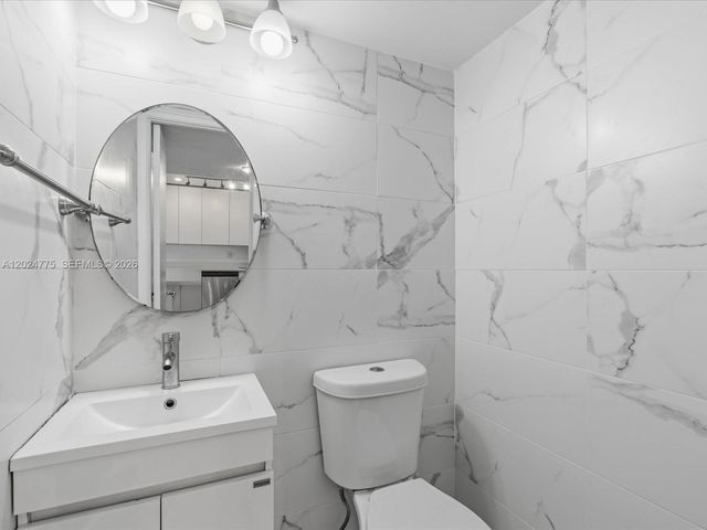 1817 S Ocean Dr 918, Hallandale Beach, FL 33009