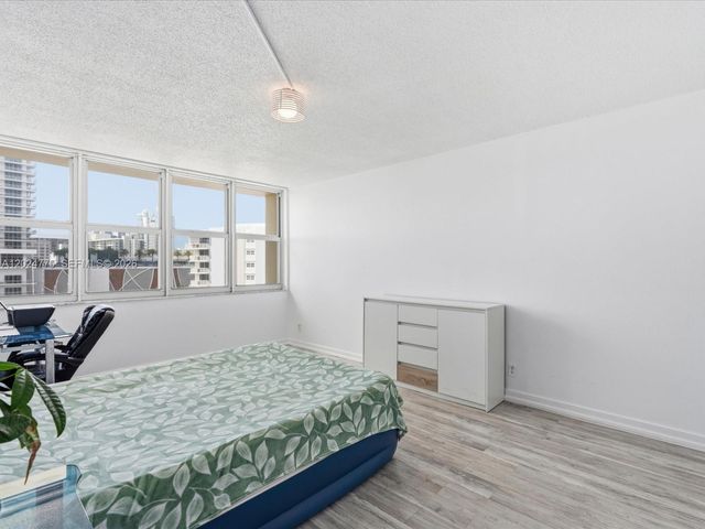 1817 S Ocean Dr 918, Hallandale Beach, FL 33009