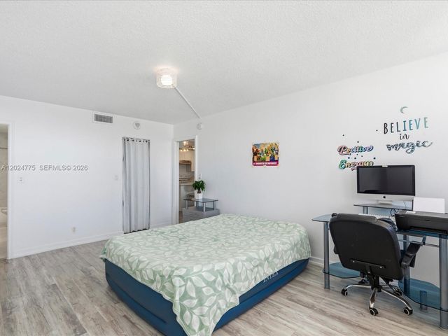 1817 S Ocean Dr 918, Hallandale Beach, FL 33009