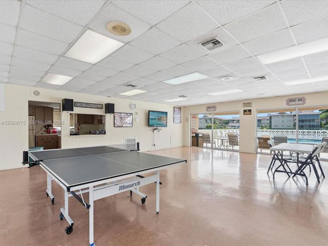 1817 S Ocean Dr 918, Hallandale Beach, FL 33009