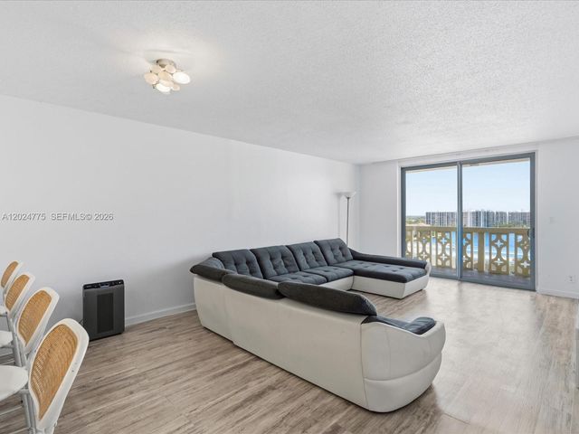 1817 S Ocean Dr 918, Hallandale Beach, FL 33009