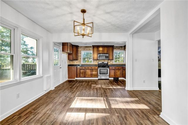 1327 Cotton Creek Drive, Lawrenceville, GA 30045
