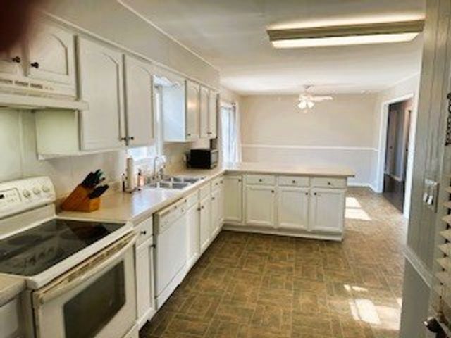 301 Linda Dr, Hopkinsville, KY 42240