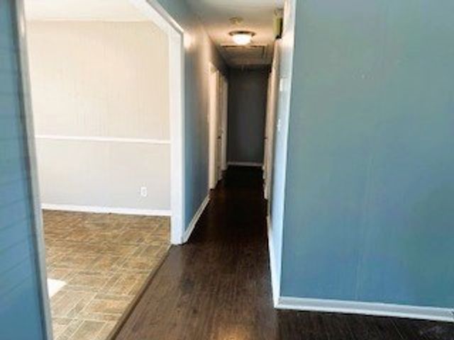 301 Linda Dr, Hopkinsville, KY 42240