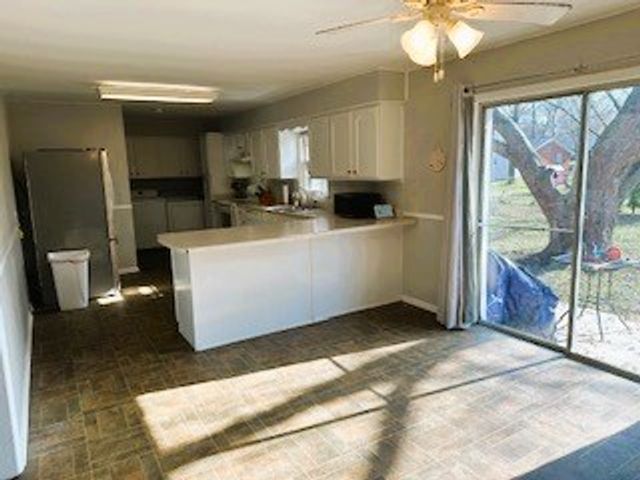 301 Linda Dr, Hopkinsville, KY 42240