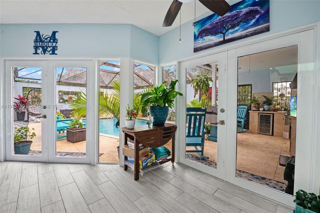 9838 SW 94th Ter, Miami, FL 33176