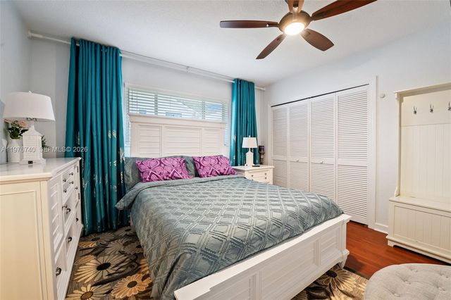 9838 SW 94th Ter, Miami, FL 33176