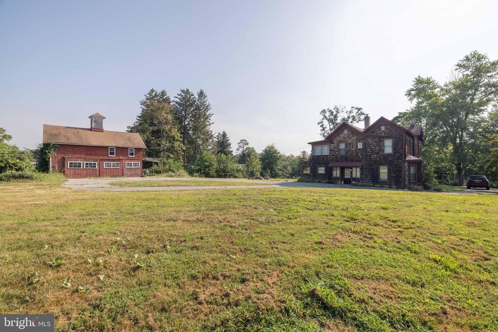 200 MAPLEHURST LN, Wilmington, DE 19808