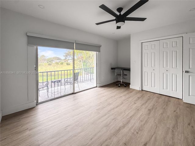 19100 Bobolink Dr, Hialeah, FL 33015