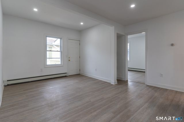 77-79 Hanford Street, Bridgeport, CT 06605