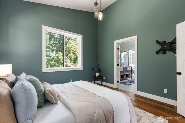 21325 Pugh Road NE, Poulsbo, WA 98370
