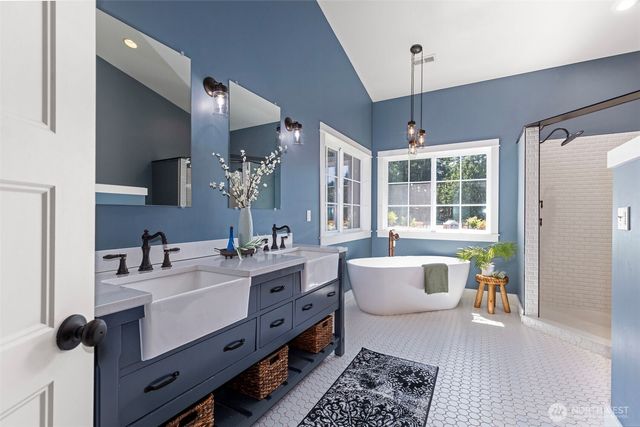 21325 Pugh Road NE, Poulsbo, WA 98370