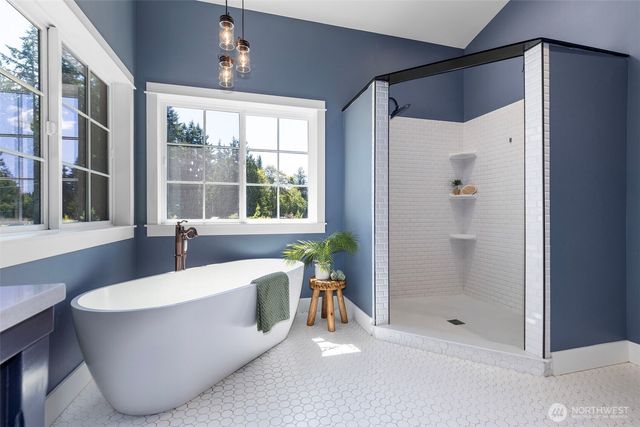 21325 Pugh Road NE, Poulsbo, WA 98370