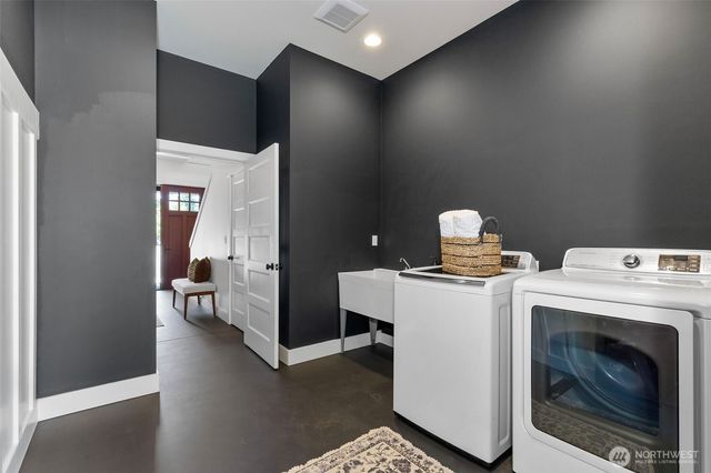 21325 Pugh Road NE, Poulsbo, WA 98370