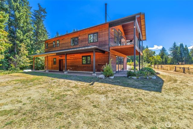 21325 Pugh Road NE, Poulsbo, WA 98370
