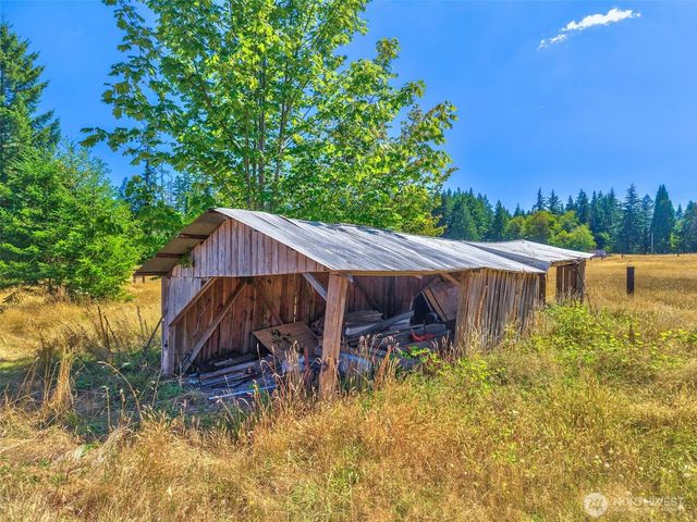 21325 Pugh Road NE, Poulsbo, WA 98370