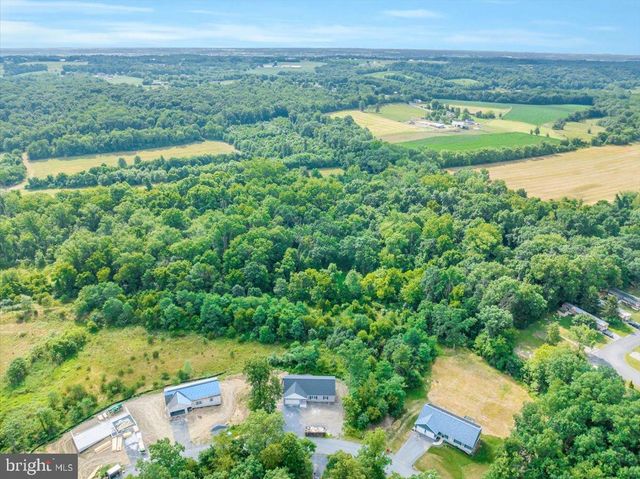 4034 PERCY AVE, Chambersburg, PA 17202