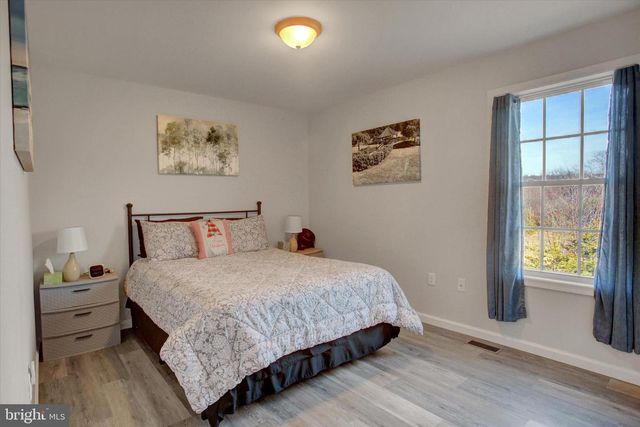 4034 PERCY AVE, Chambersburg, PA 17202