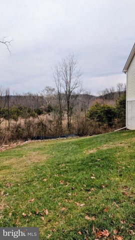 4034 PERCY AVE, Chambersburg, PA 17202