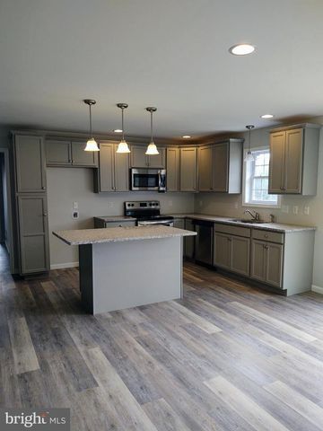 4034 PERCY AVE, Chambersburg, PA 17202