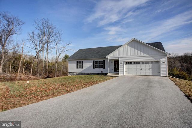 4034 PERCY AVE, Chambersburg, PA 17202