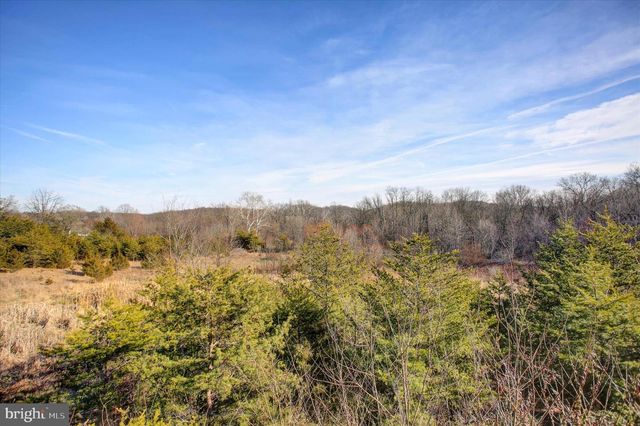 4034 PERCY AVE, Chambersburg, PA 17202