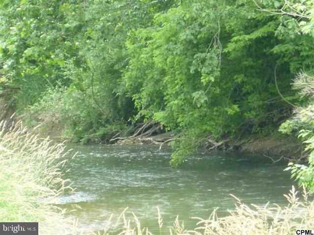 4034 PERCY AVE, Chambersburg, PA 17202