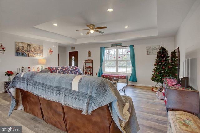 4034 PERCY AVE, Chambersburg, PA 17202