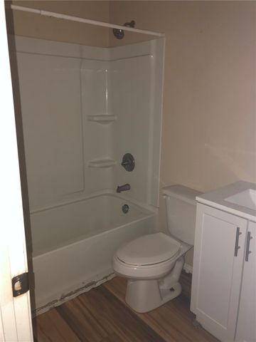 915 S 5th, Dardanelle, AR 72834