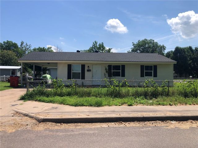 915 S 5th, Dardanelle, AR 72834