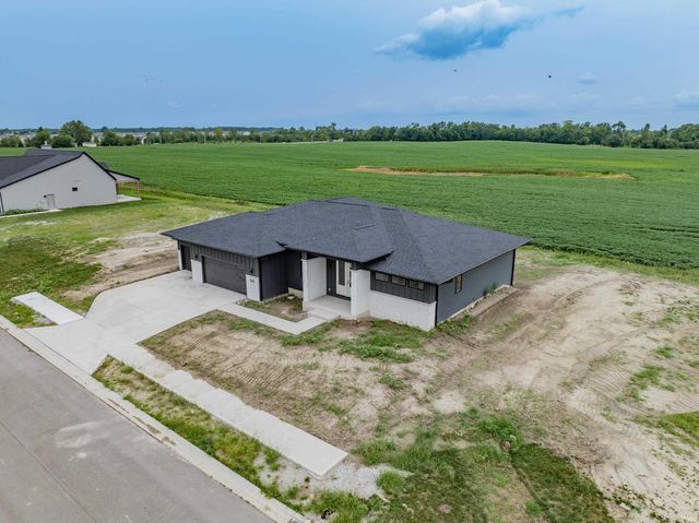 12440 Blue Jay Trail, Fort Wayne, IN 46814