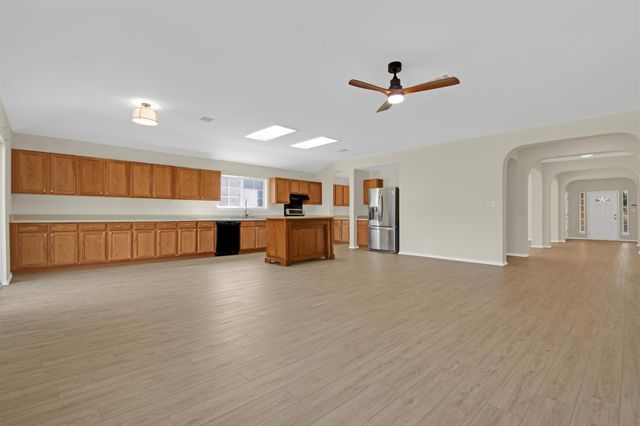 640 Bella Vista CIR, Kyle, TX 78640