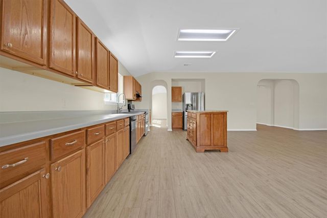 640 Bella Vista CIR, Kyle, TX 78640