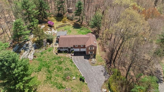 34 Glen Drive, South Salem, NY 10590