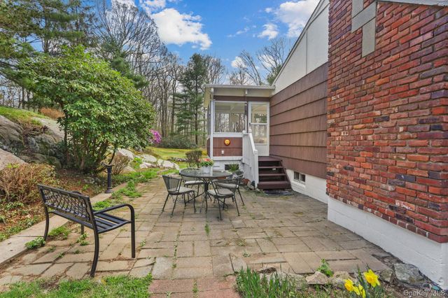 34 Glen Drive, South Salem, NY 10590