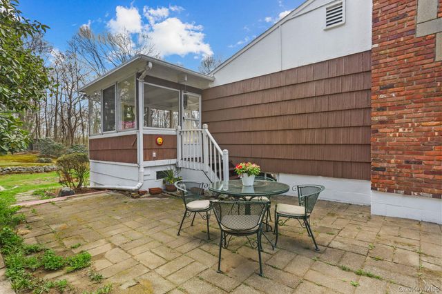 34 Glen Drive, South Salem, NY 10590