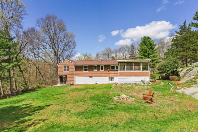 34 Glen Drive, South Salem, NY 10590
