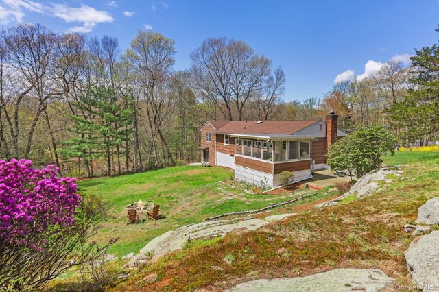 34 Glen Drive, South Salem, NY 10590