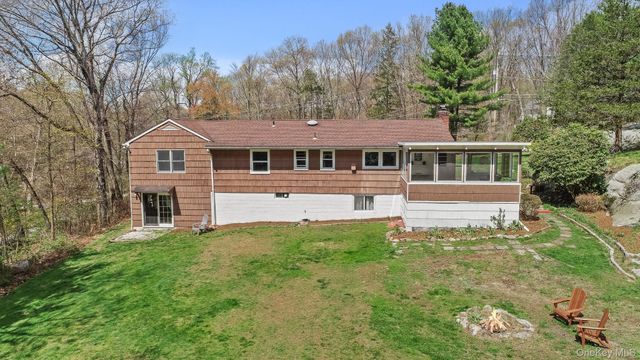34 Glen Drive, South Salem, NY 10590