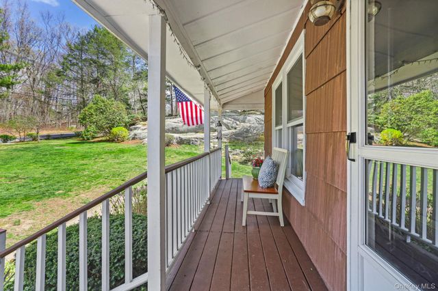 34 Glen Drive, South Salem, NY 10590