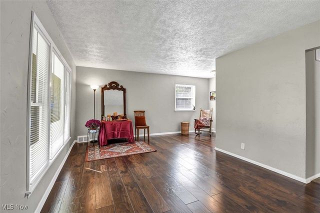 640 E 261st Street, Euclid, OH 44132