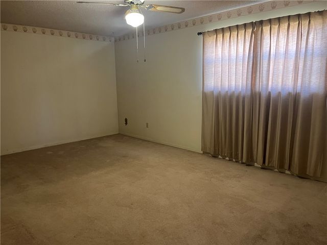 2607 W E Street, Russellville, AR 72801