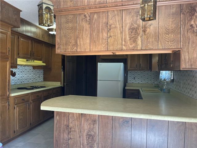 2607 W E Street, Russellville, AR 72801