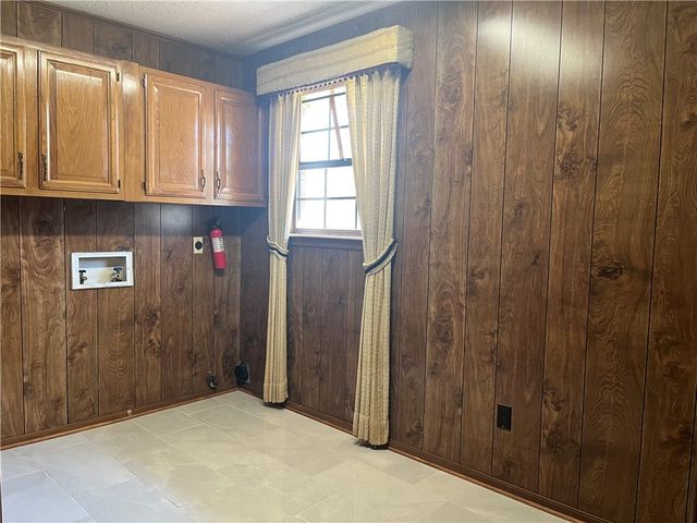 2607 W E Street, Russellville, AR 72801