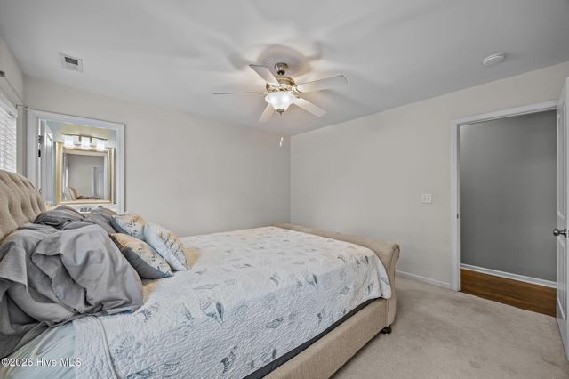 8593 Heirloom Drive NE, Leland, NC 28451