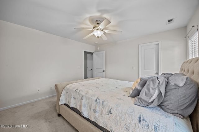 8593 Heirloom Drive NE, Leland, NC 28451