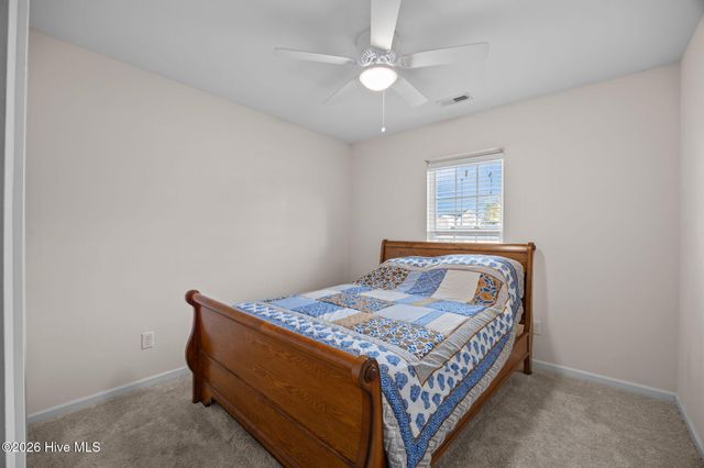 8593 Heirloom Drive NE, Leland, NC 28451