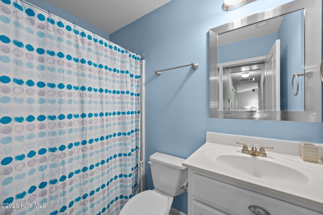 8593 Heirloom Drive NE, Leland, NC 28451