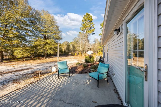 8593 Heirloom Drive NE, Leland, NC 28451